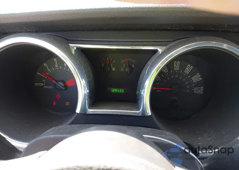 2007 Ford Mustang V6 Deluxe/V6 Premium z USA, uszkodzony, nr VIN 1ZVFT84NX75301598